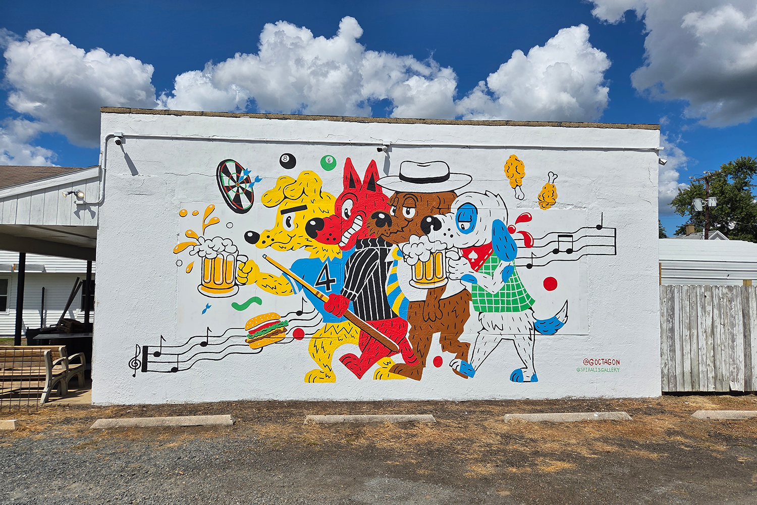 4 Dogs Brew Pub Mural On Side Of The Building